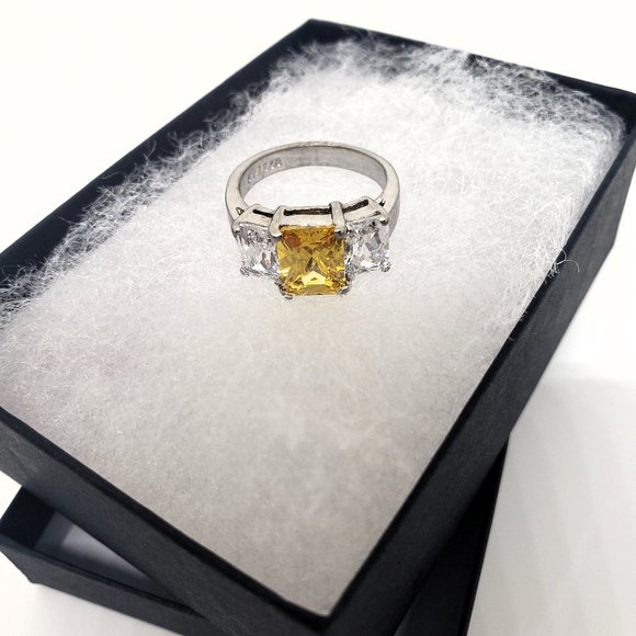 Simulated Yellow & Clear 3 Gemstone 925 FAS Sterling Silver Ring Size 7 - Picture 2 of 9